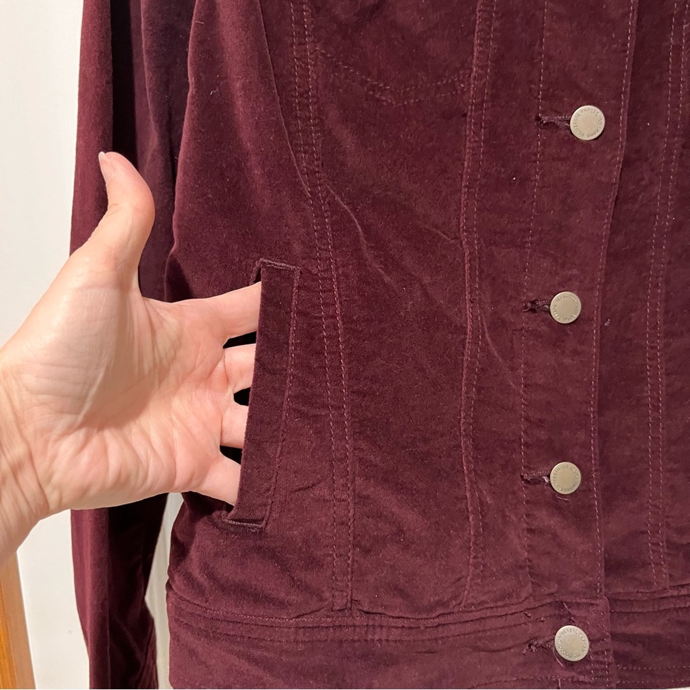 Universal Thread Burgandy Corduroy Trucker-style Jacket Size Medium - Picture 3 of 8